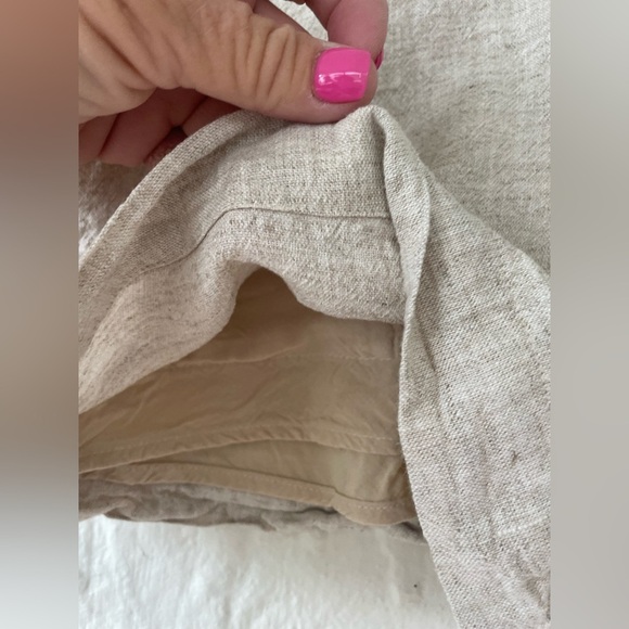 Abercrombie & Fitch bundle of 2 linen/viscose blend fully lined pull on shorts;M - Picture 4 of 10